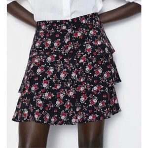 Zara Floral Ruffled Tiered Mini Skirt sz small